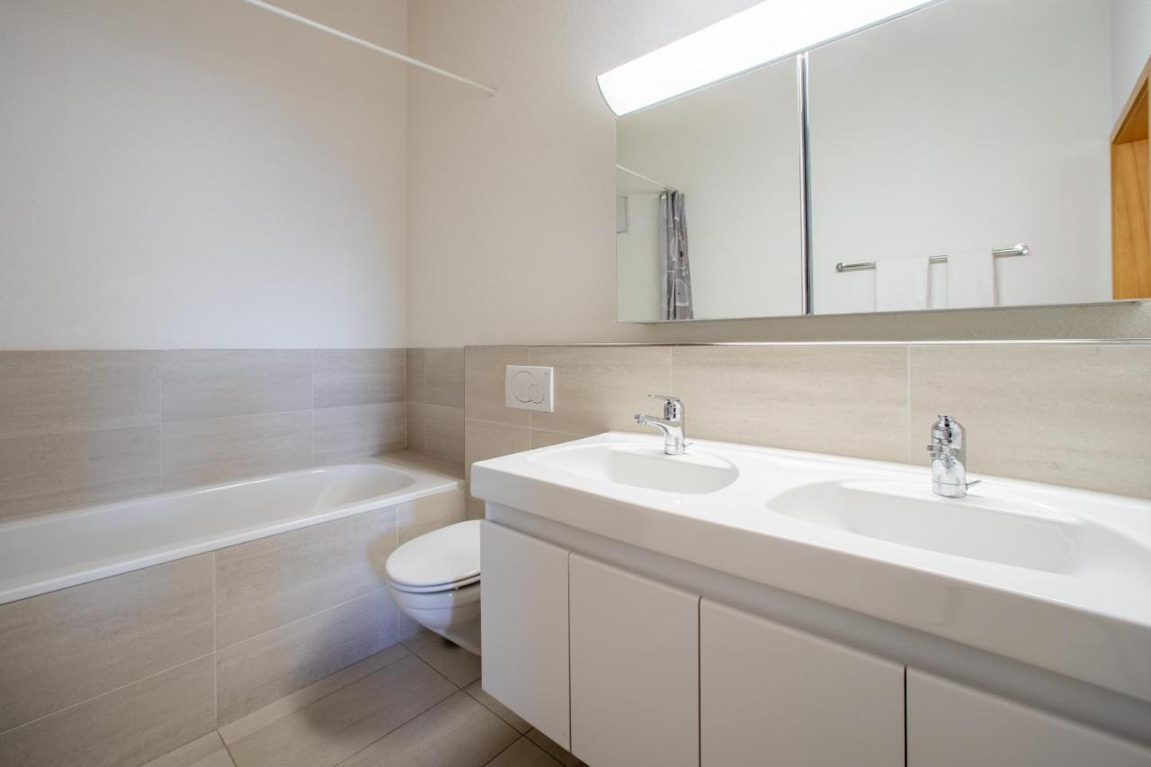 Laax Homes - Casa Miraval フリムス エクステリア 写真
